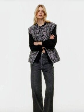 Aritzia Little Moon-Tide Vest Jacket - Paisley. Black & Purple- New Condition 🔥